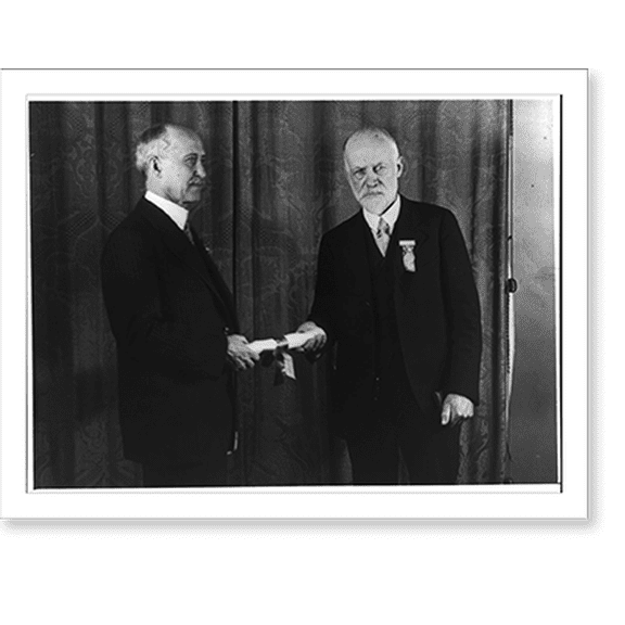 Historic Print, [Orville Wright, standing, three-quarter length portrait, right profile, receiving the Daniel Guggenheim Medal for Great Achievements in Aeronautics, at the Fiftieth Ann...18" x 24"