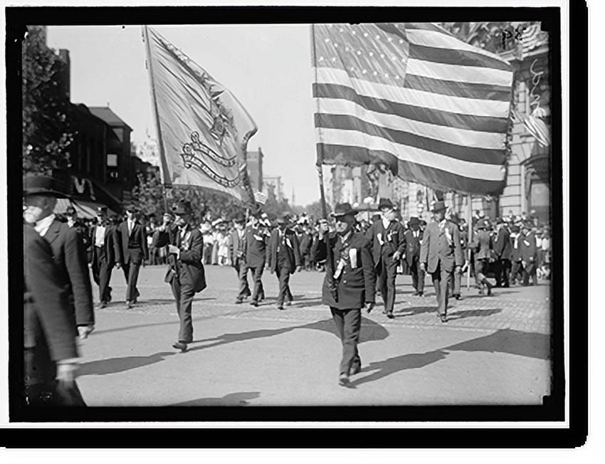 Historic Print, PARADE ON PENNSYLVANIA AVE. INDIANA UNIT, 16" x 20"
