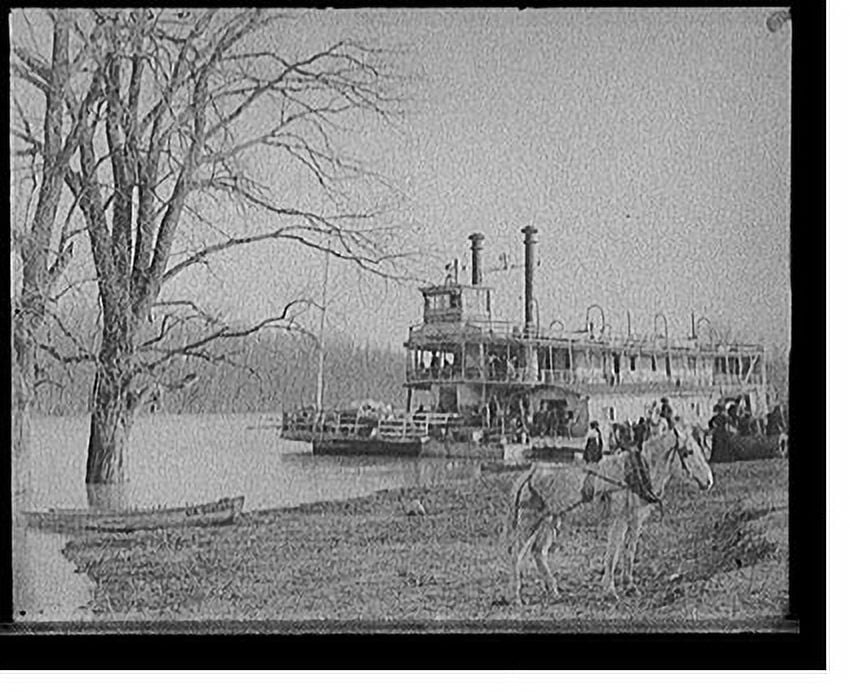 Historic Print, [River packet Chas. H. Organ landing at Mound City, Memphis, Tenn.], 16" x 20
