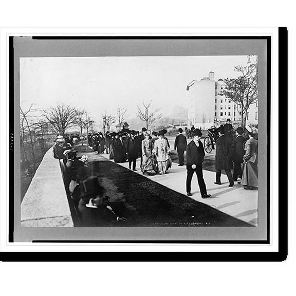 Historic Print, [Riverside Drive, Easter Sunday, New York City], 16" x 20"