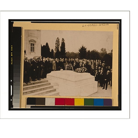 Historic Print, Scottish Masons honor memory of unknown hero - 2, 16" x 20"