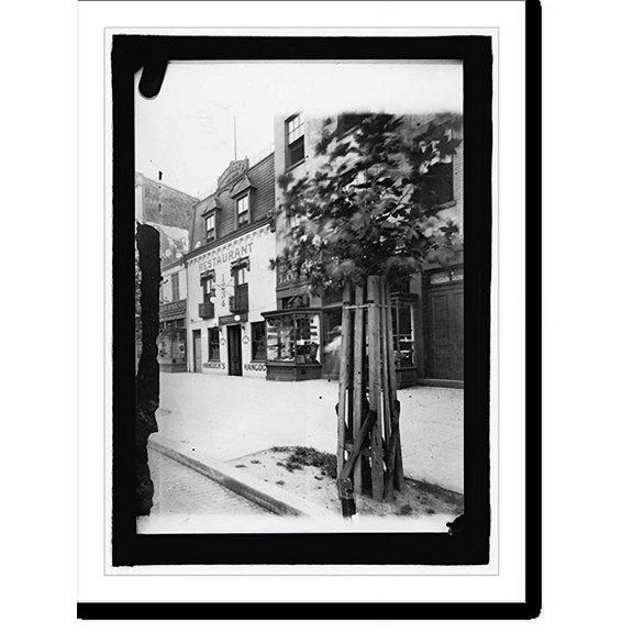 Historic Print, Street view, [Washington, D.C.], 16" x 20"