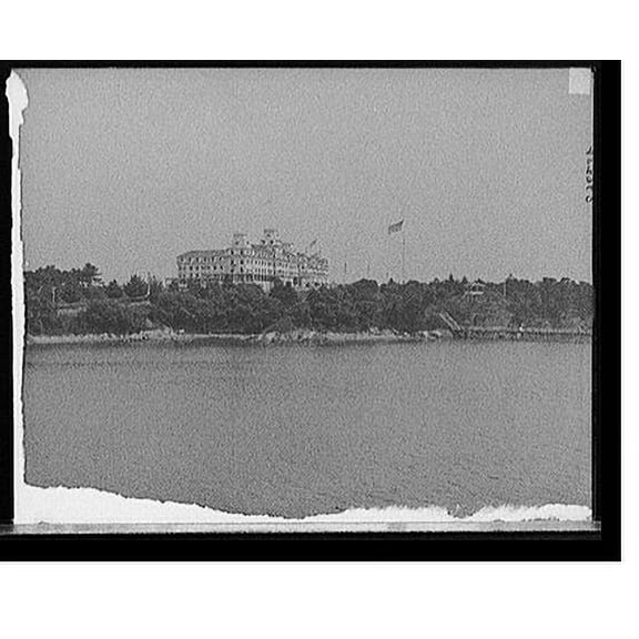 Historic Print, [The Hotel Wentworth, New Castle, Portsmouth, N.H.], 18" x 24"