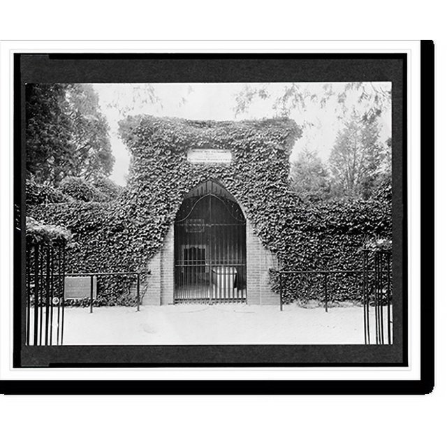 Historic Print, [The tomb of Washington, Mount Vernon, Virginia