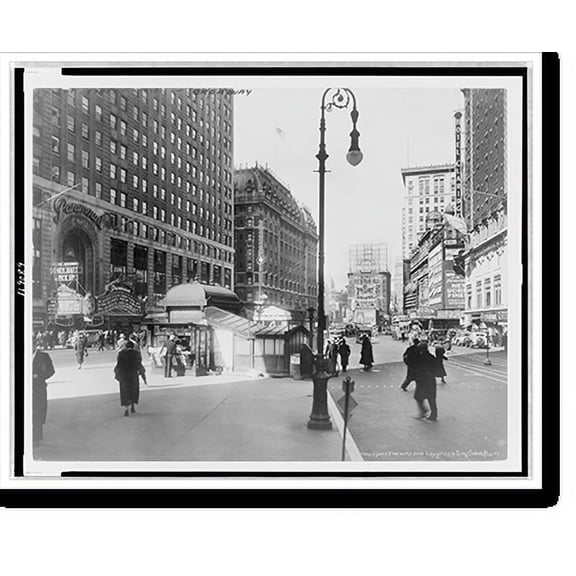 Historic Print, Times Square & B'way north, 16" x 20"