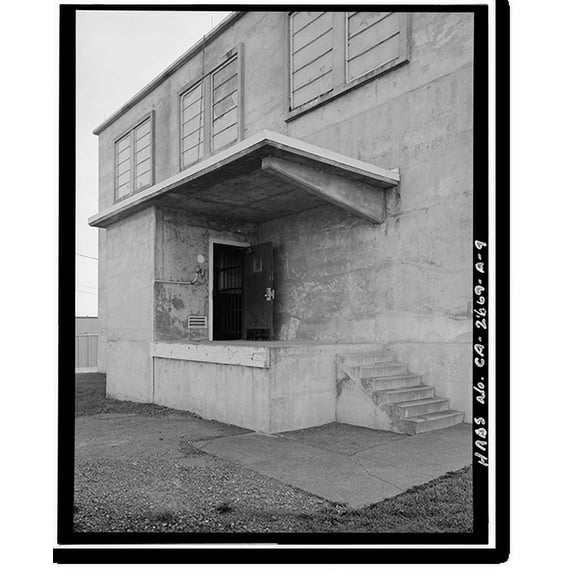 Historic Print, Travis Air Force Base, Building No. 925, W Street, Fairfield, Solano County, CA - 9, 18" x 24"
