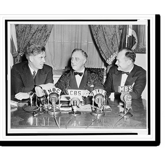 Historic Print, [Vice President Henry A. Wallace, President Franklin D. Roosevelt, and Secretary of Agriculture Claude Wickard, half-length portrait, seated at table on which are severa...18" x 24"