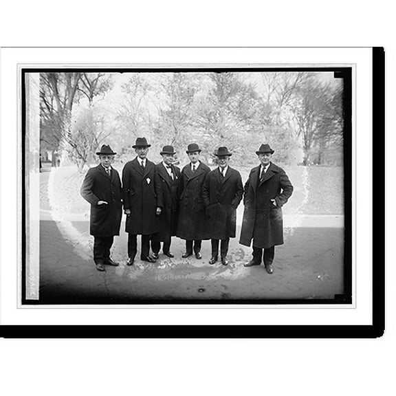 Historic Print, Wallace with Congressional group, 11/24/22, 18" x 24"