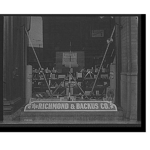 Historic Print, [Window display, Richmond & Backus Co., Detroit, Mich.], 16" x 20"