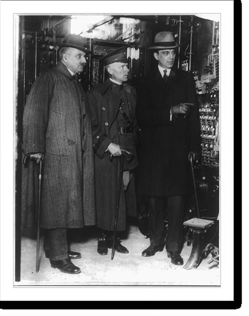 Historic Print, World's largest radio station is opened at Port