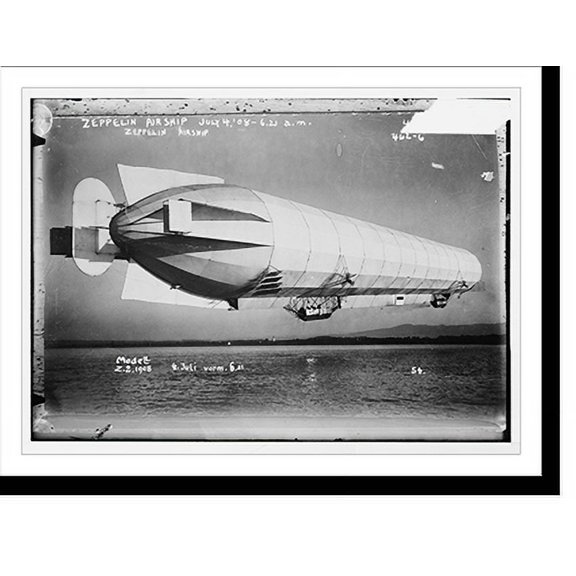 Historic Print, Zeppelin airship in flight - 2, 18" x 24"