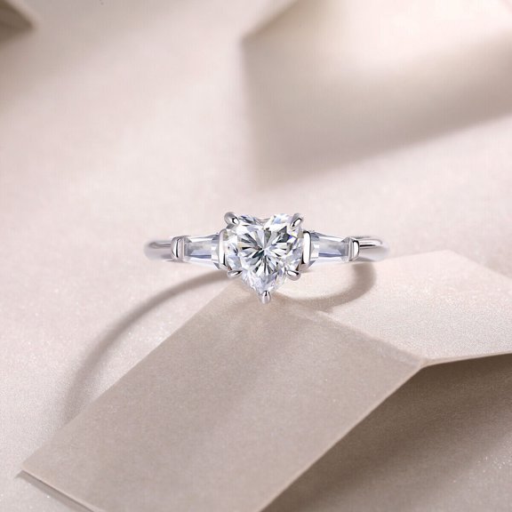 Hitanshu Jewels Heart Cut Cubic Zirconia Women's Gorgeous Band Ring 14K White Gold Finish