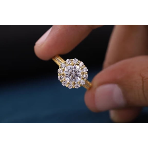 Hitanshu Jewels Round Cut Cubic Zirconia Pretty Wedding Women's Ring In 14k Yellow Gold Plated