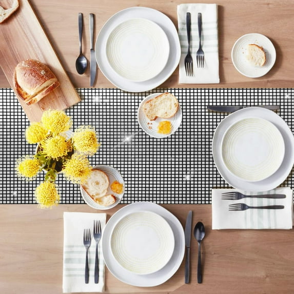 Hmgxay Sequin Table Runner, Sparkling Table Decoration for Party and Events, Glittering Table Cover for Weddings and Celebrations, Luxurious Table Adornment for Special Occasions(Silver)