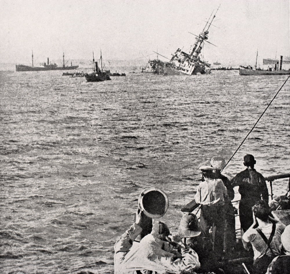 Hms Majestic Sinking May 27 1915 After Being Hit By Torpedo Off Gallipoli Peninsula Turkey From The War Illustrated Album Deluxe Published London 1916 Canvas Art - Ken Welsh  Design Pics (15 x 14)