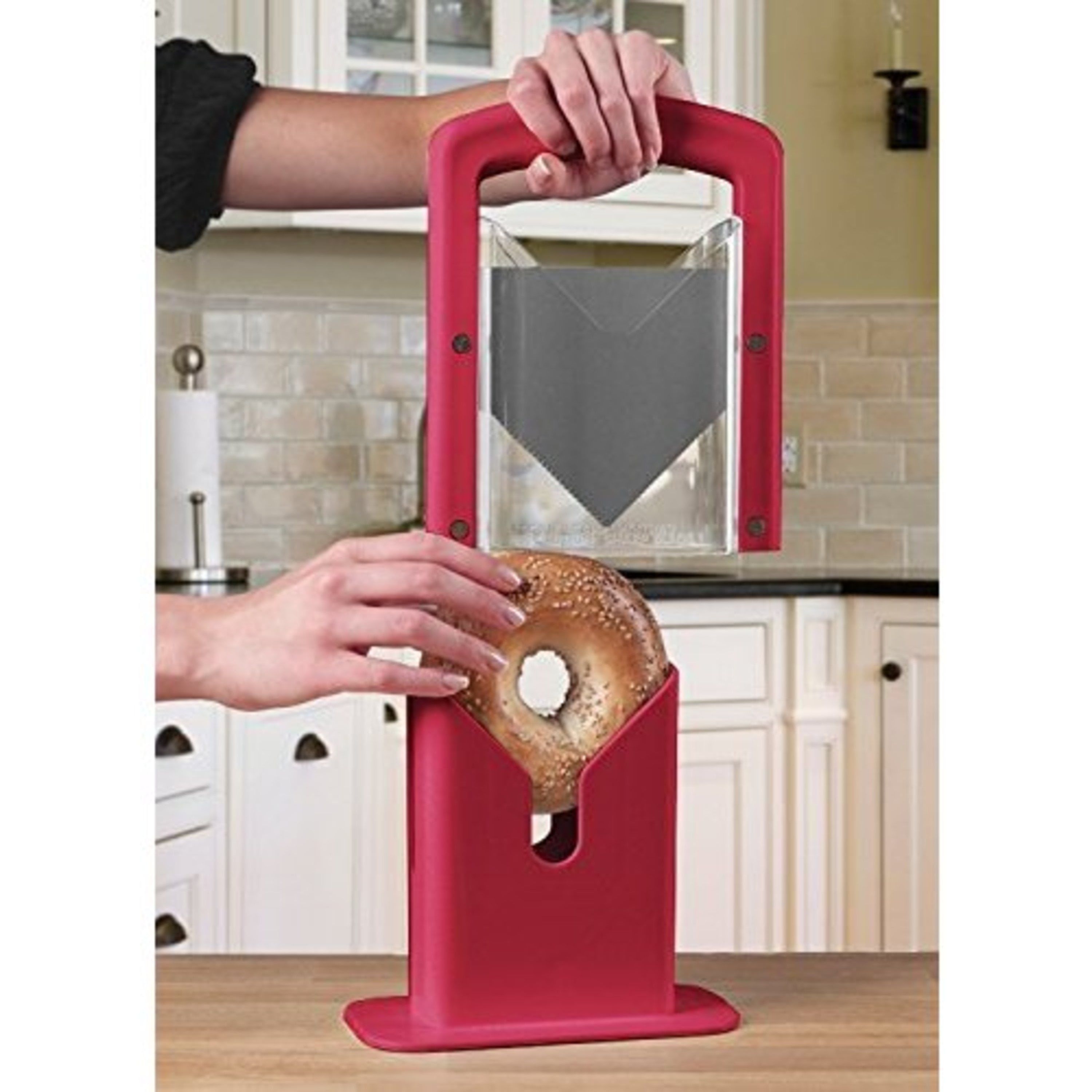 Hoan Dishwasher Safe Bagel Biter Guillotine in Red