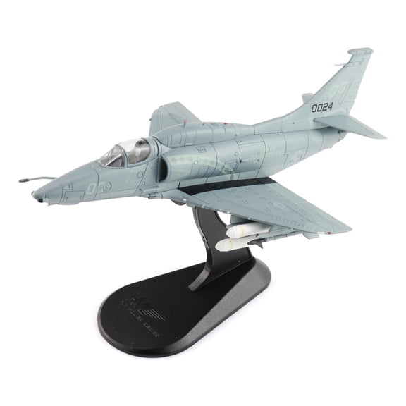 Hobby Master | 1:72 Scale Military Aircraft Replica | A-4M Skyhawk Diamondbacks 160024, VMA-131, US Marines, 1993 | Model HA1437