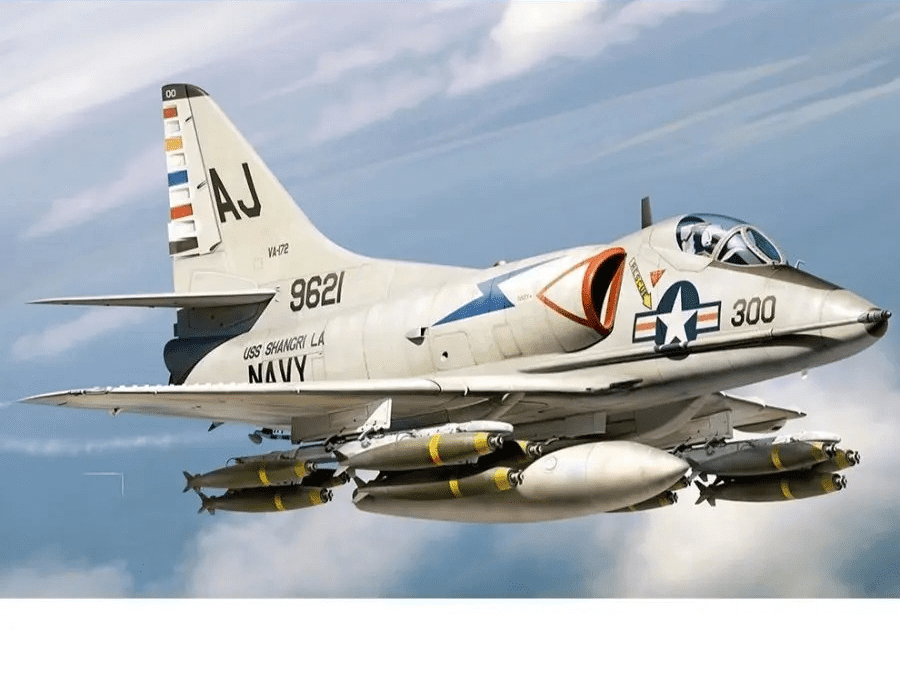 Hawk Assembly Hobbyboss 81789 1:48 A-4C Sky Hawk Attack Aircraft Assembly Model Kit ...