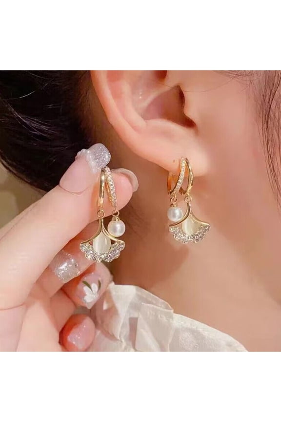 Pearl Earrings for Women Trendy - Dainty Silver Pearl Ginkgo Biloba Leaf Earrings Hypoallergenic Pearls Huggie Hoop Earring Simple Wedding Earring for Brides Formal Jewelry Gifts