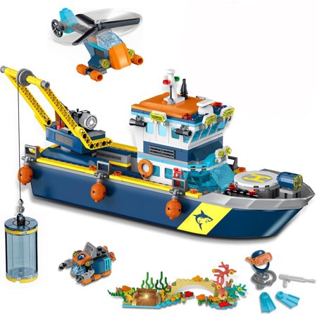 HogoKids City Floatable Boat Building Set with LED Light, Arctic Explorer Block Kit for Kids Aged 6+