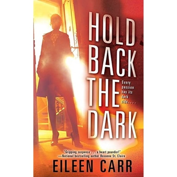 Pre-Owned Hold Back the Dark (Unknown) 1416587942 9781416587941