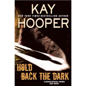 Pre-Owned Hold Back the Dark (Hardcover) 0425280950 9780425280959