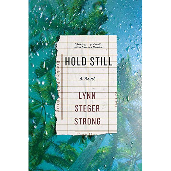 Pre-Owned Hold Still (Paperback) 1631492659 9781631492655