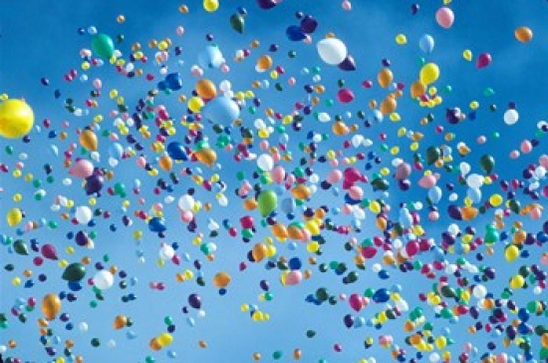 Holiday balloons drifting into the sky Canvas Art - Mark Gibson DanitaDelimont (36 x 24)