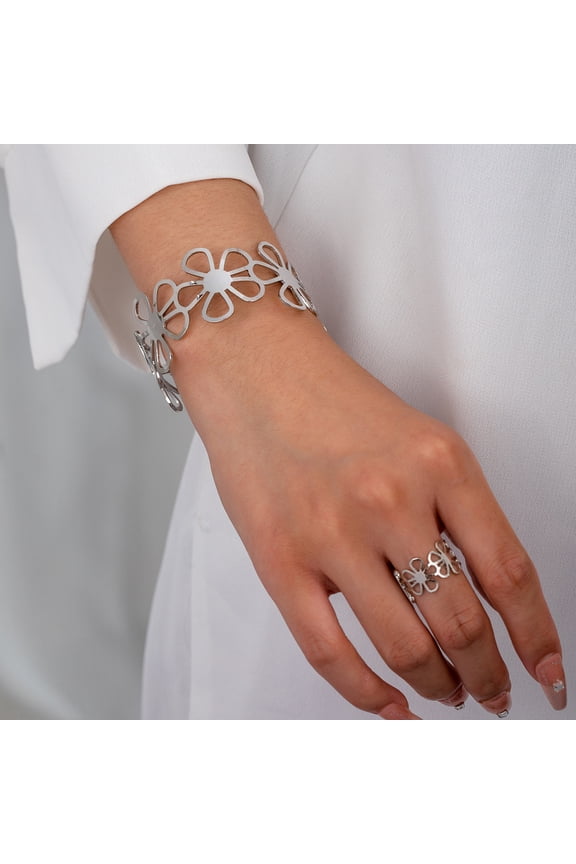 Hollow Flower Alloy Cuff Bangle & Cuff Ring sets Platinum Inner Diameter: 60mm Alloy