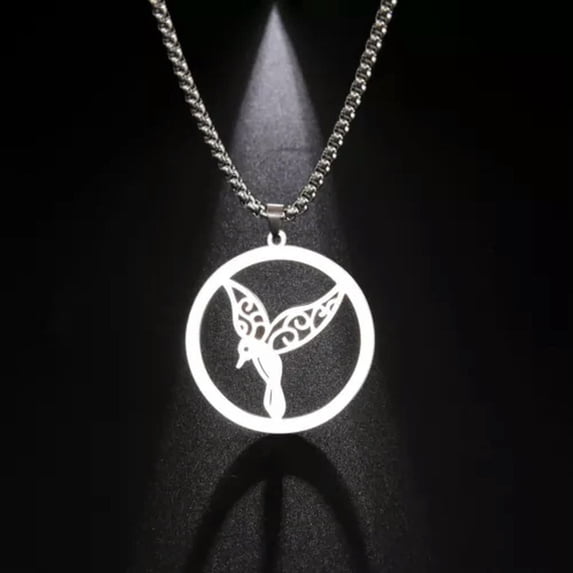 Hollow Tendril Music Symbol Pendant in Ring Pendant Necklace For Birthday Gifts