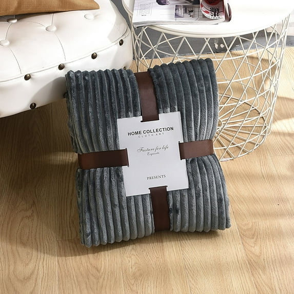 Holloyiver Fleece Throw Blanket with Stripe Pattern, Super Soft Fuzzy 3D Ribbed Jacquard Blanket for Couch Plush Warm Cozy Bed Blanket for Bed Sofa Chair Throw Size 19.7"x27.6"