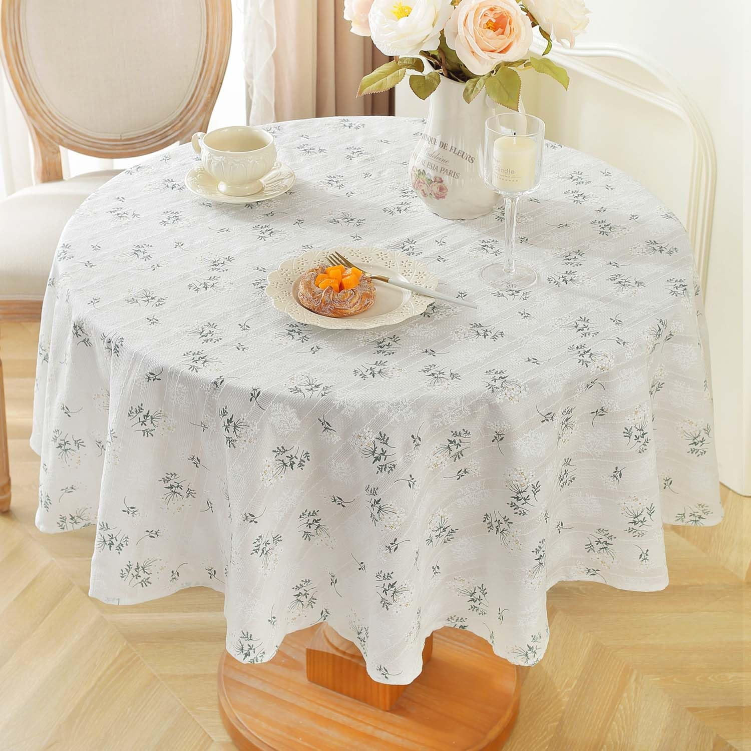 Holzlrgus Cotton Blend Round Tablecloth 48 Inch, White Printed Machine Washable Farmhouse Table Cloth, Wrinkle Free Table Cover for Patio Table, Picnic, Dining Room(White Floral, Round 48" Dia)