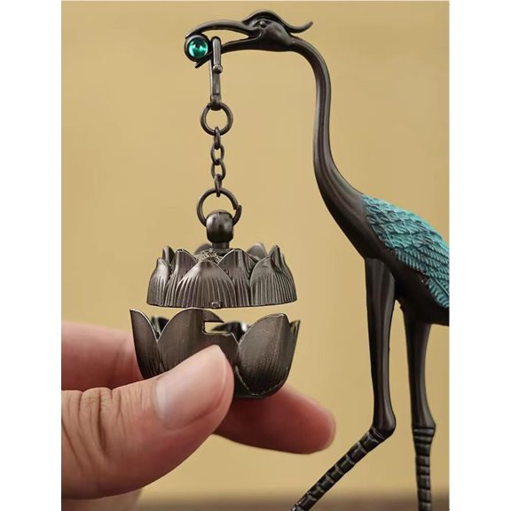 Home Aromatherapy Diffuser with Decorative Crane Design for Relaxation and Ambiance