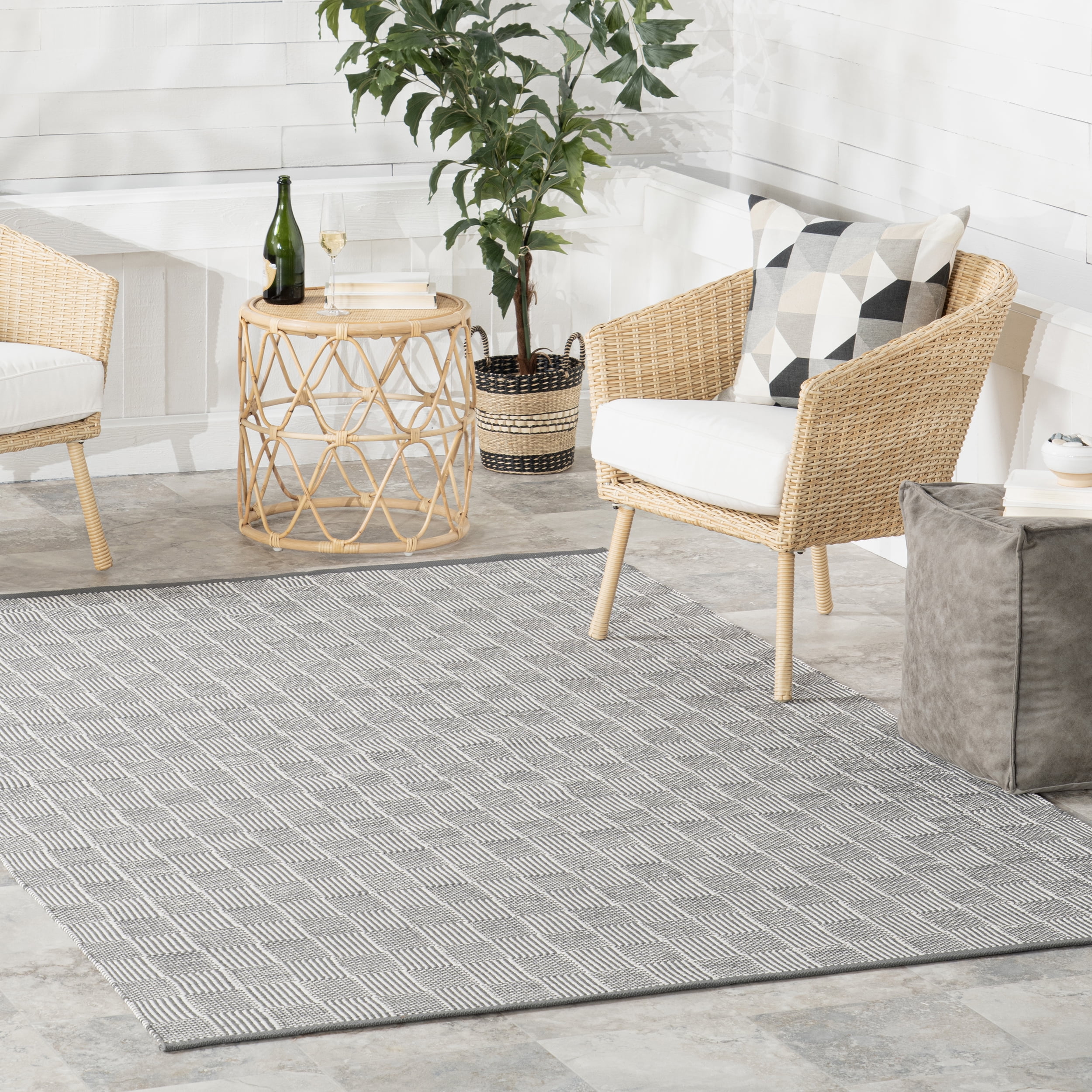 Checkerboard Chic Gray Stripe Synthetic 5' x 8' Area Rug