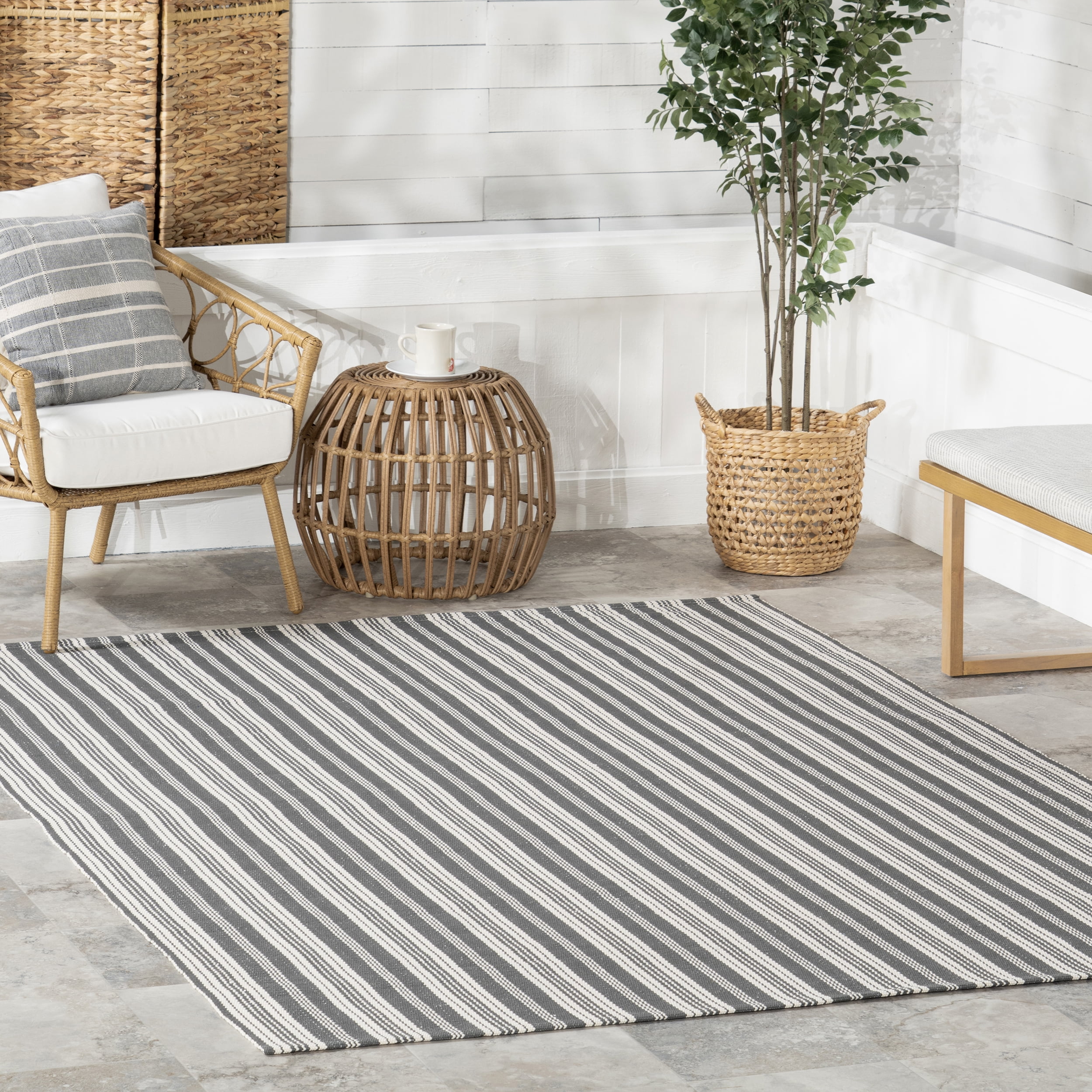 Grey and Ivory Stripe Handwoven Synthetic 4' x 6' Area Rug