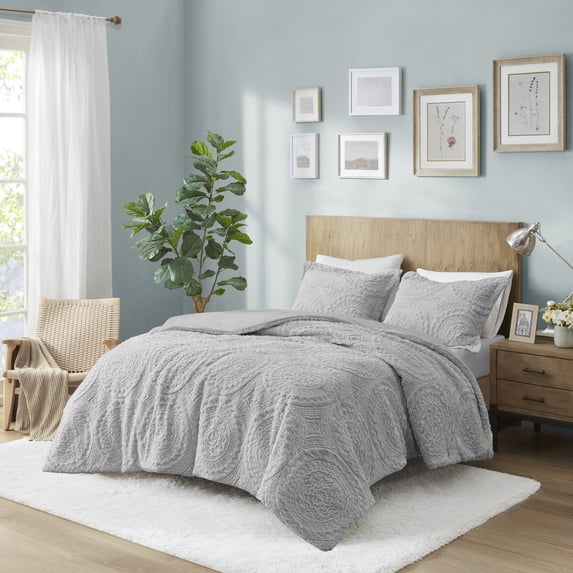Madison Park Arya Embroidered Medallion Faux Fur Ultra Plush Comforter Mini Set, Full/Queen - Grey