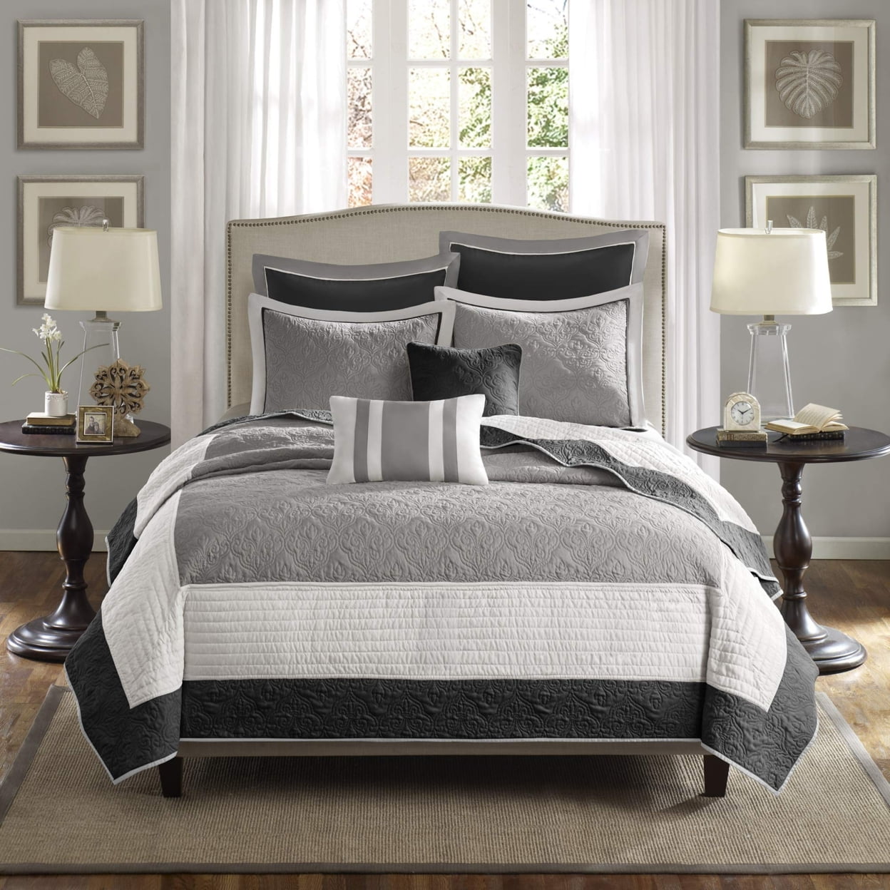 Black and Ivory Full Microfiber Reversible Quilt Set