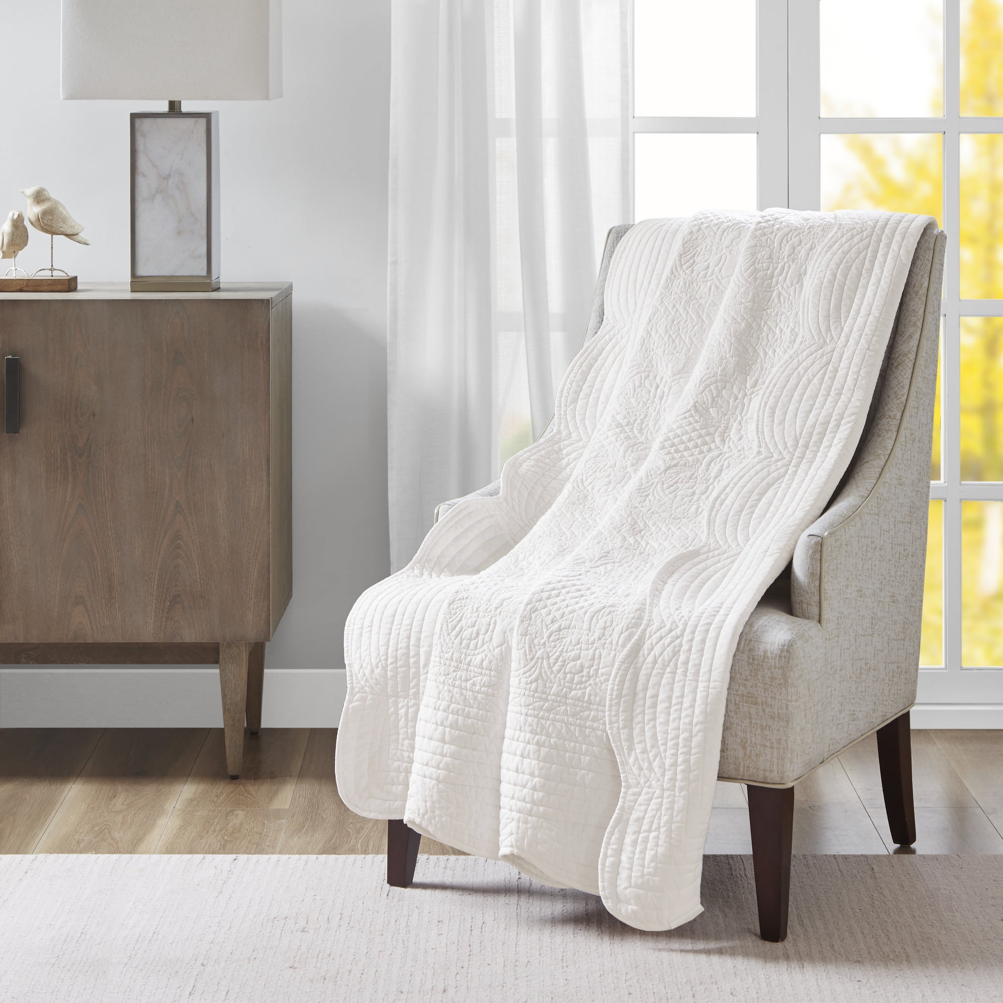 White Oversized Quilted Throw with Scalloped Edges