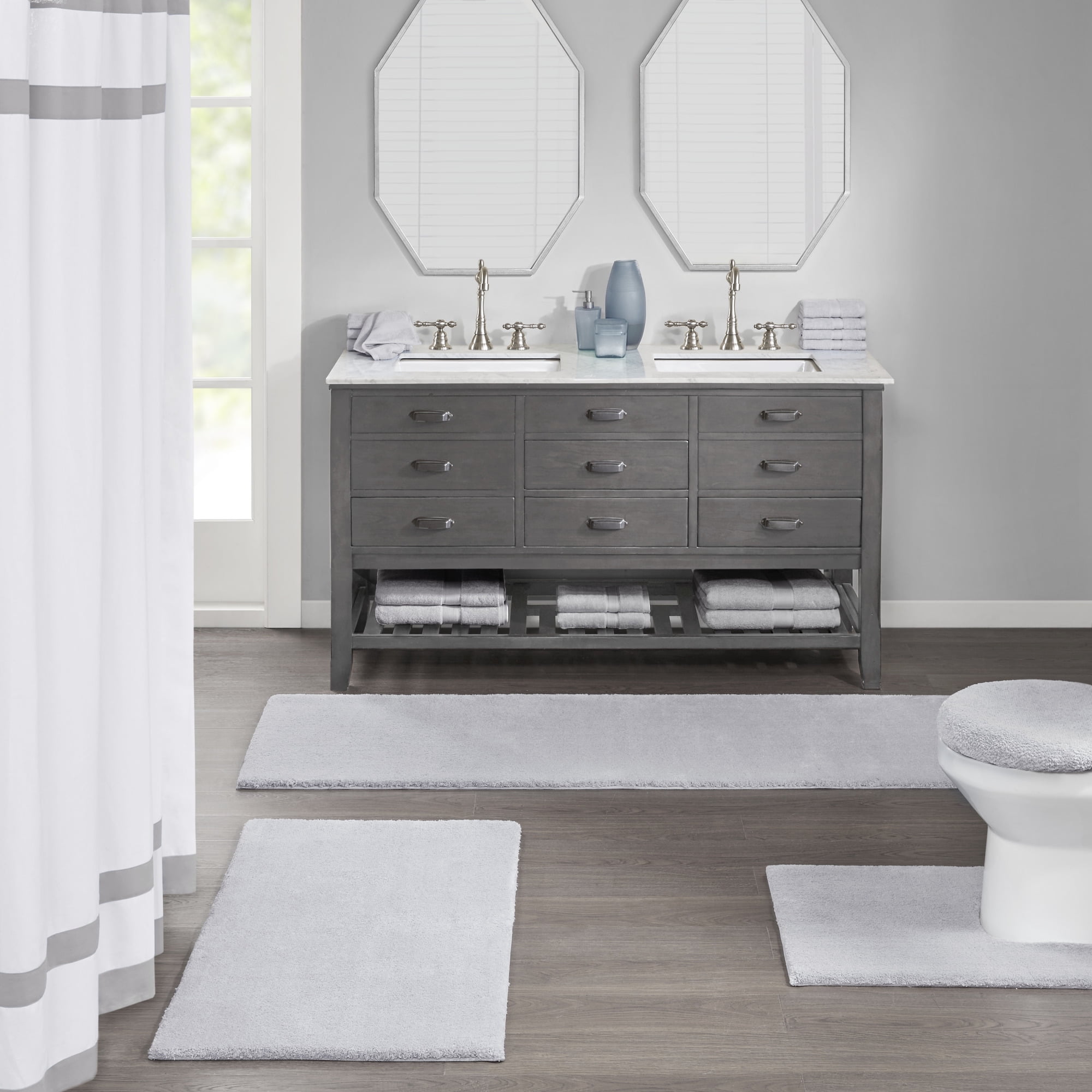 Luxurious Gray Microfiber Quick-Dry Spa Bath Rug