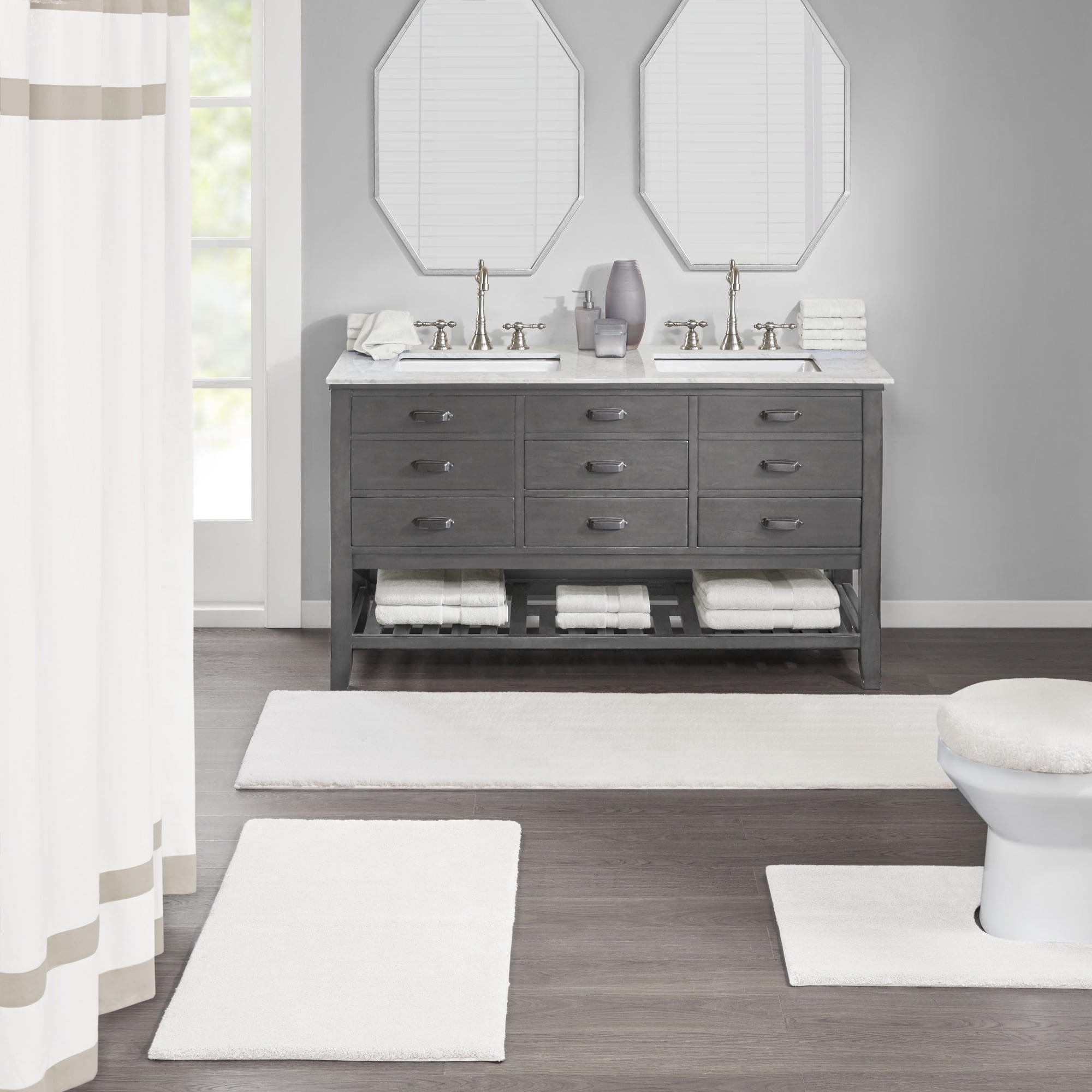 Off-White Tufted Microfiber Contour Bath Rug
