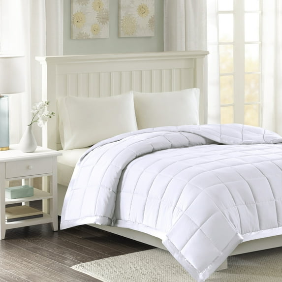 Microfiber Down Alternative Blanket with 3M Moisture Management-Color:White,Size:Full/Queen