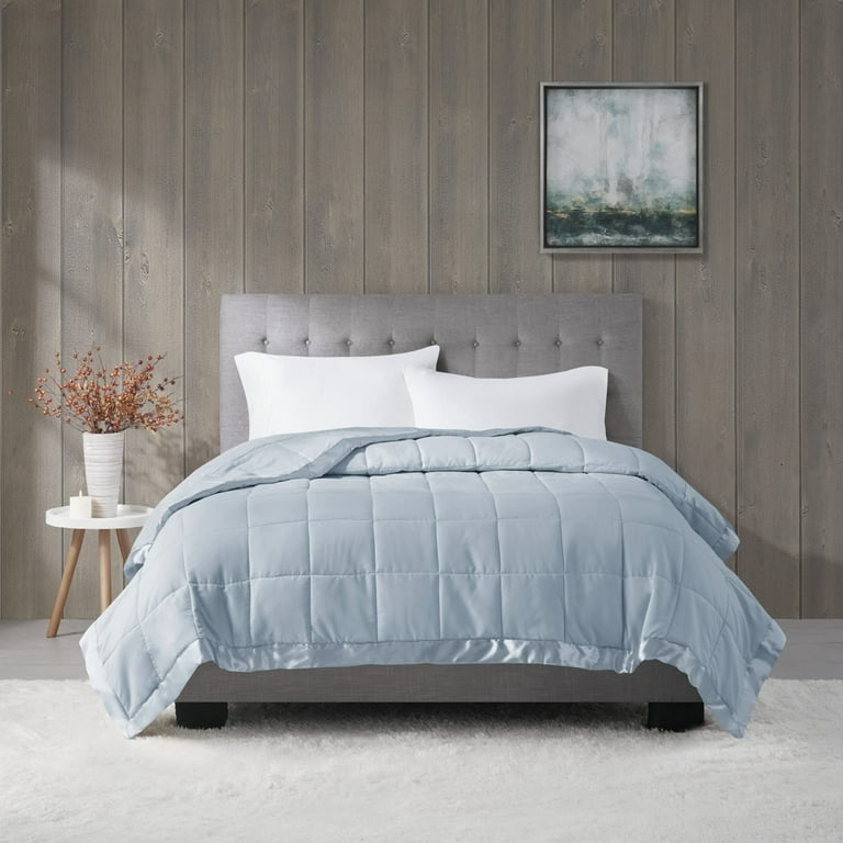 Lightweight down blanket twin hot sale