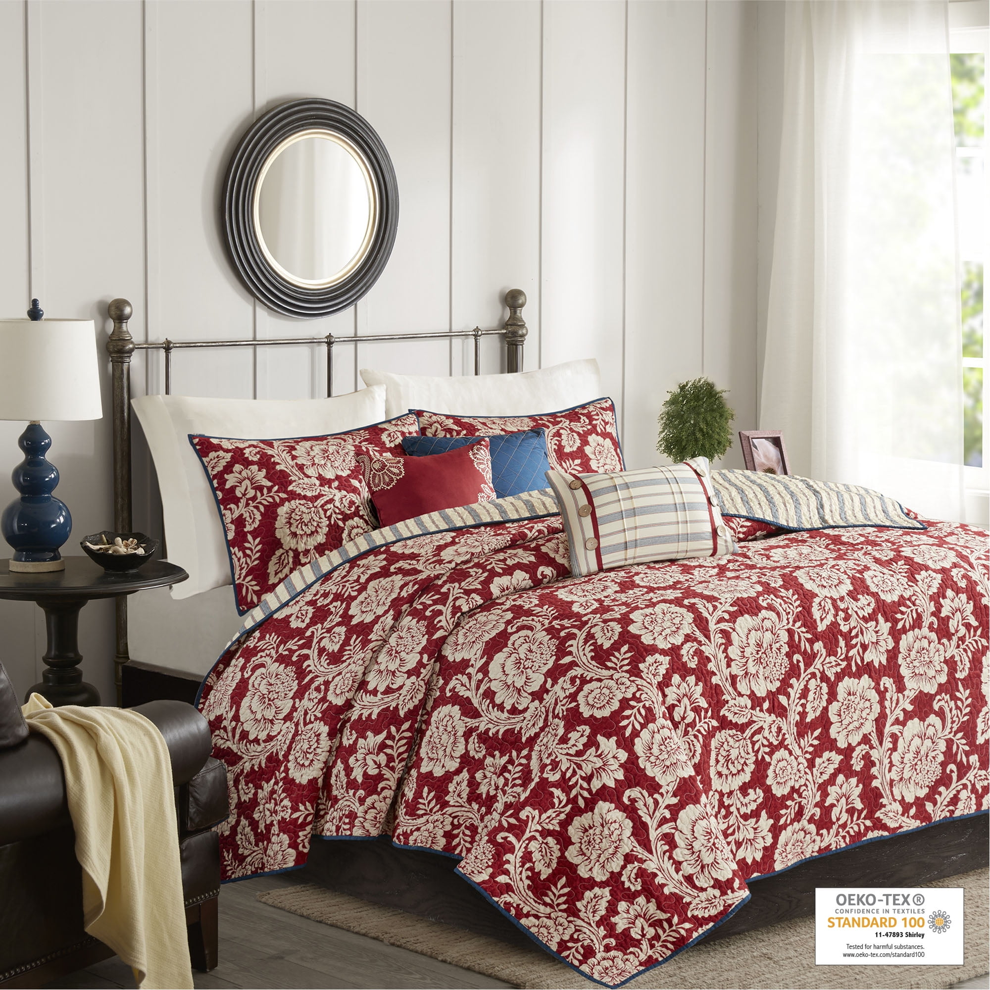 Red Cotton Twill Reversible Full Coverlet Set with Pillows