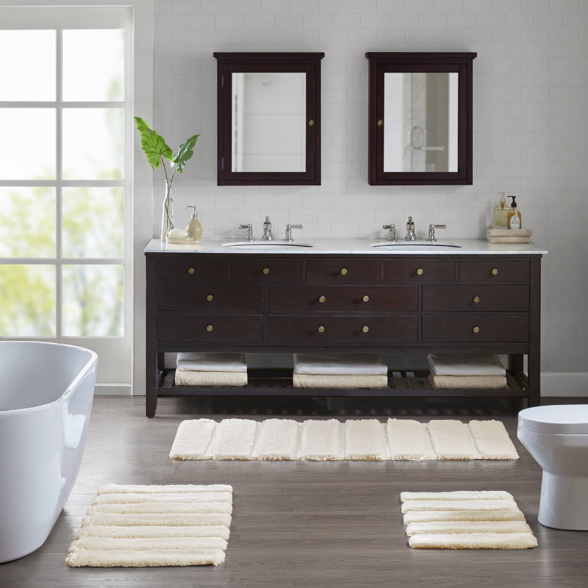Tufted Pearl Channel Wheat Polyester Bath Rug