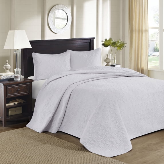 Regency Heights Quebec 3 Piece Bedspread Set Lightweight Reversible Bedding Set, Full, White