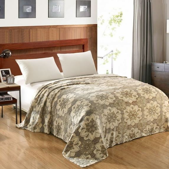Home Essentials by Décor&More Cameo Microplush Blanket