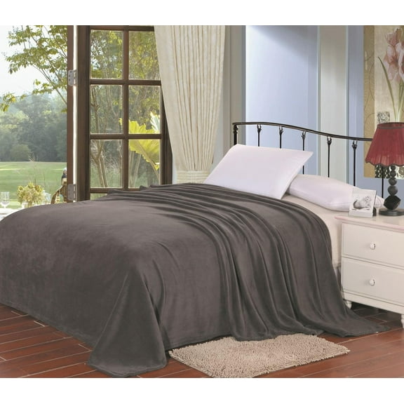 Home Essentials by Dcor&More Solid Microplush Blanket