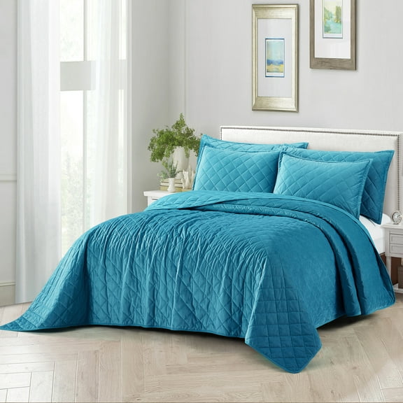 Home Soft Things 5 Piece Velvet Quilted Bedspread Set - Storm Blue - Oversize King (122" x 106")