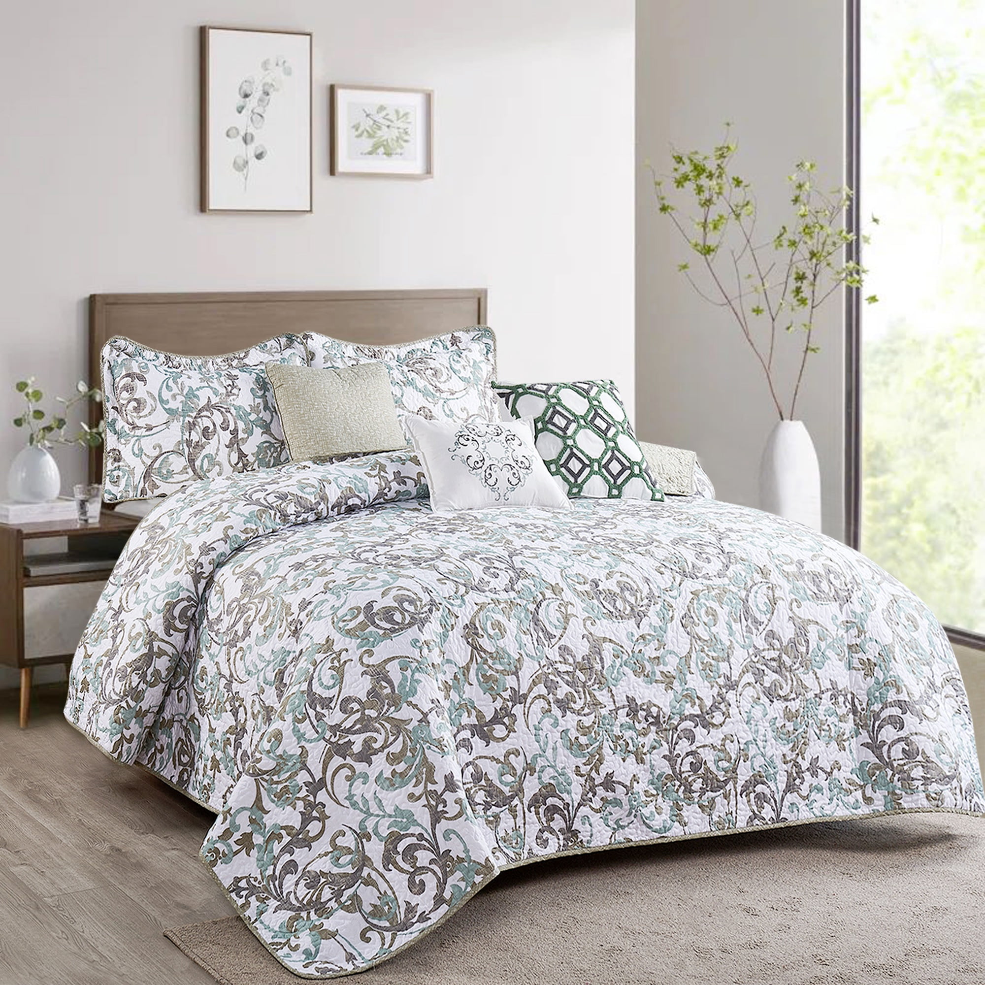 Reversible Queen Microfiber Brown and White Quilt Set
