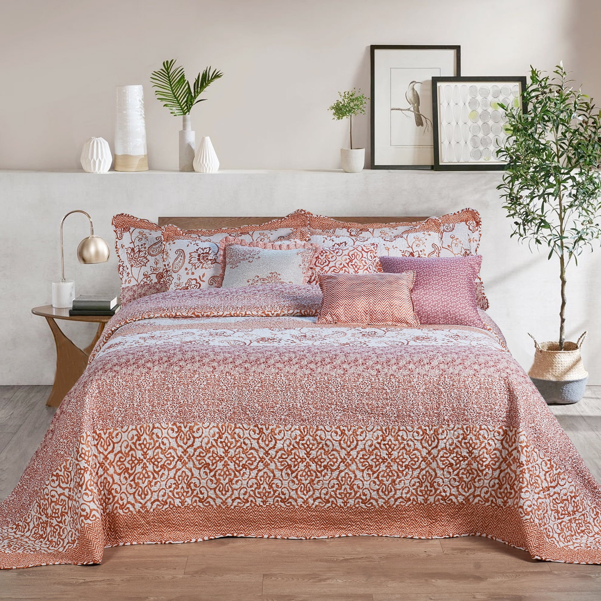 Coral bedspread clearance